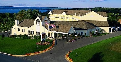 Whi-Ski Inn - Petoskey Area